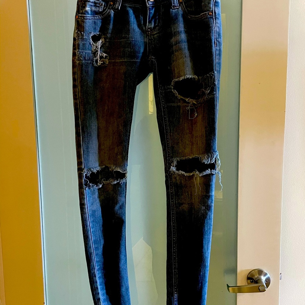 RSQ RIPPED SKINNY JEANS SZ 0
